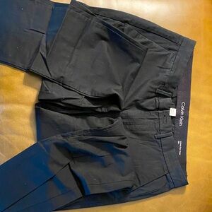 Mens pants. Size 32x32. Black. Calvin Klein